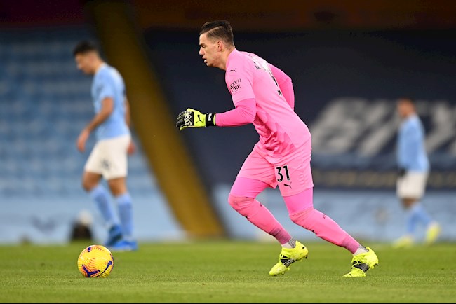 Thủ môn Ederson là người kiến tạo bàn thắng thứ 3 của Man City