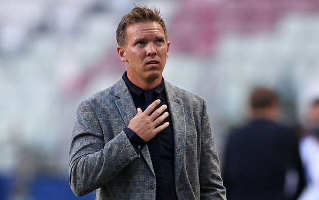 Barca tính đưa HLV bằng tuổi Messi về thay Koeman hình ảnh