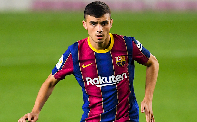 Đá chính trước PSG, sao trẻ 18 tuổi đi vào lịch sử Barca