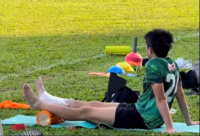 Lee Nguyễn gặp chấn thương trong buổi tập đầu Xuân của CLB TPHCM hình ảnh
