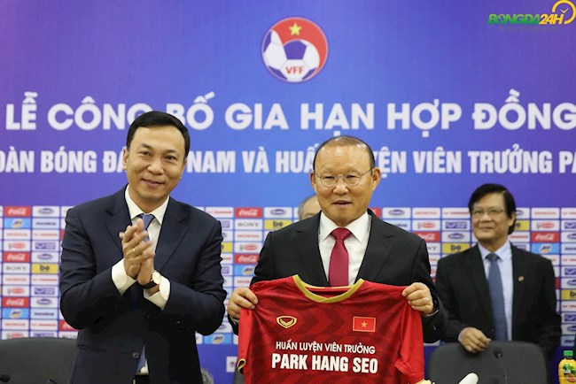 VFF lên tiếng về thông tin xin nhập tịch của HLV Park Hang Seo hình ảnh