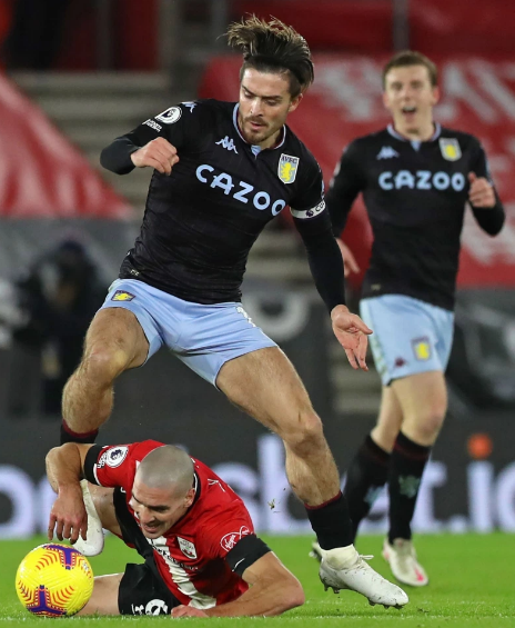 Martin Odegaard được so sánh với Jack Grealish