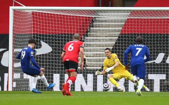 Vì sao Mason Mount được đá 11m trước Southampton?