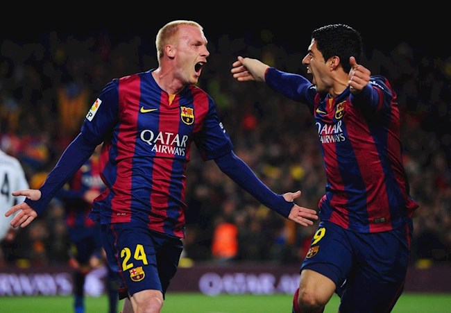 Sau Suarez, thêm 1 cựu cầu thủ Barca tố bị ngược đãi hình ảnh