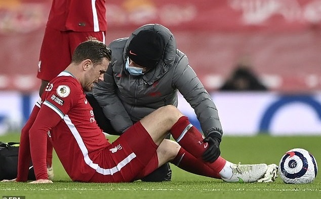Liverpool mất tiền vệ Jordan Henderson trong bao lâu hình ảnh