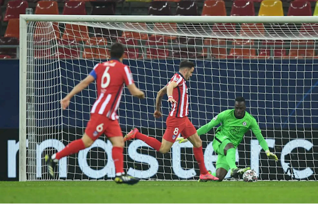 Atletico suýt ghi bàn ngay đầu trận sau sai sót của thủ môn Mendy bên phía Chelsea