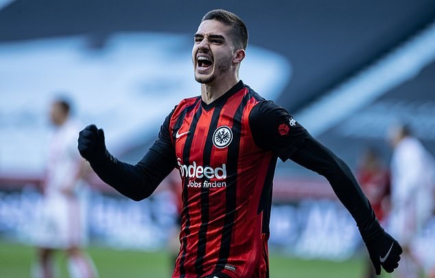 MU có cơ hội chiêu mộ Andre Silva nếu loại bỏ Cavani hình ảnh