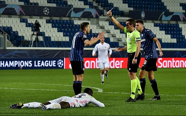 Atalanta vs Real Remo Freuler bi the do