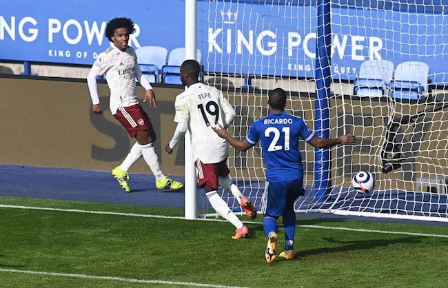 Pepe được tưởng thưởng xứng đáng với bàn thắng ấn định tỉ số 3-1