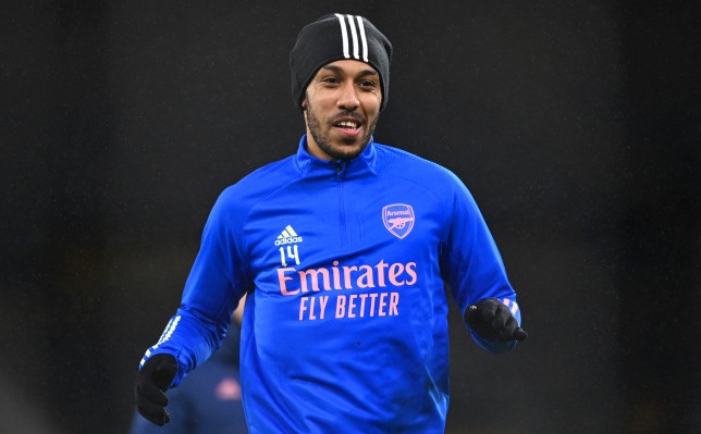 Vì sao tiền đạo Aubameyang ngồi dự bị trước Wolves hình ảnh