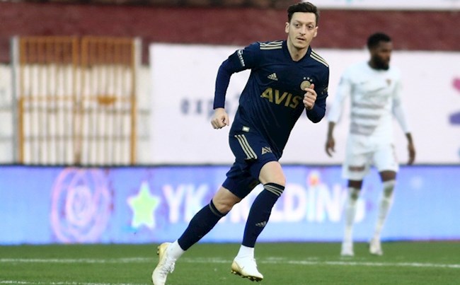 Gần một năm mới được ra sân trở lại, tiền vệ Mesut Ozil nói gì hình ảnh