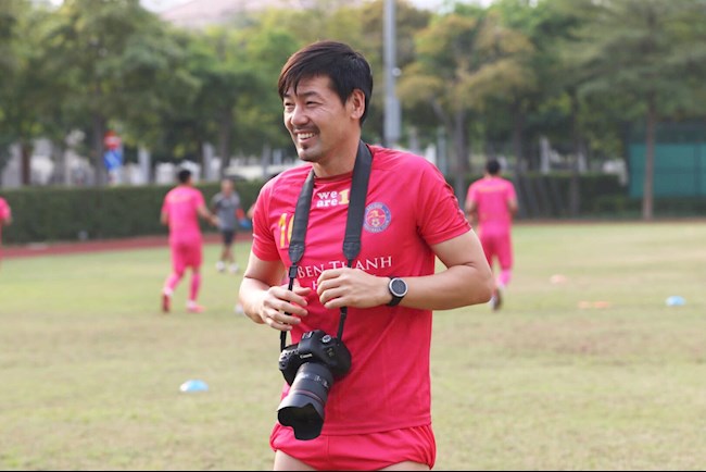 Daisuke Matsui chê mặt sân V-League xấu phát hờn hình ảnh Daisuke Matsui chê mặt sân V-League xấu phát hờn hình ảnh