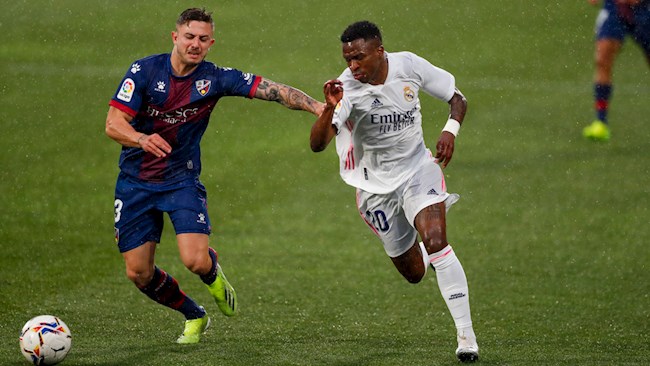 Người cũ Real Trắng tay 2 mùa, Zinedine Zidane vẫn không bị đuổi hình ảnh