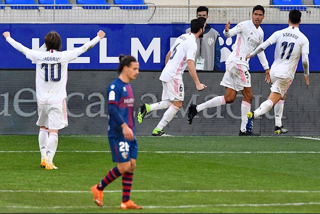 Varane Muốn thắng thì trước hết phải có niềm tin hình ảnh