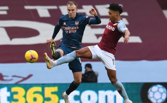 Trung vệ Rob Holding tệ nhất ở trận thua Aston Villa hình ảnh Trung vệ Rob Holding tệ nhất ở trận thua Aston Villa hình ảnh