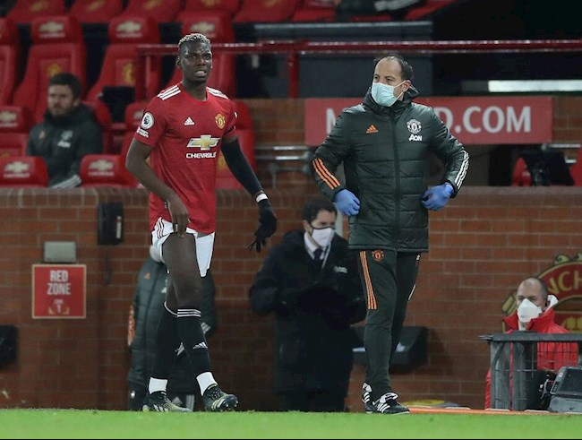 Hòa cay đắng Everton, MU nhận thêm tin không vui từ Pogba