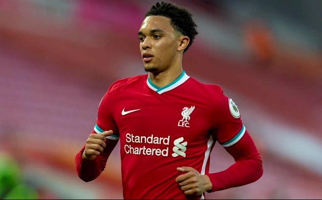 Sa sút phong độ trầm trọng, Alexander-Arnold nói gì?