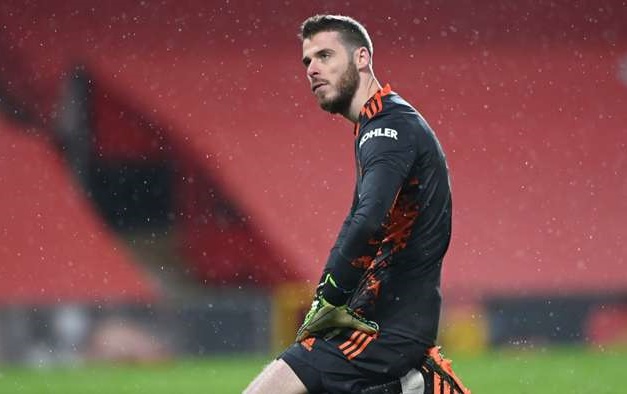 Huyền thoại MU chỉ trích De Gea thiếu dũng cảm hình ảnh