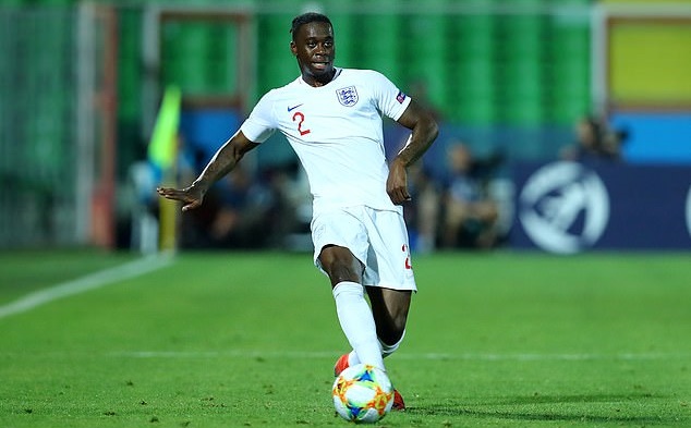 Hậu vệ phải số 1 MU ra tối hậu thư cho ĐT Anh