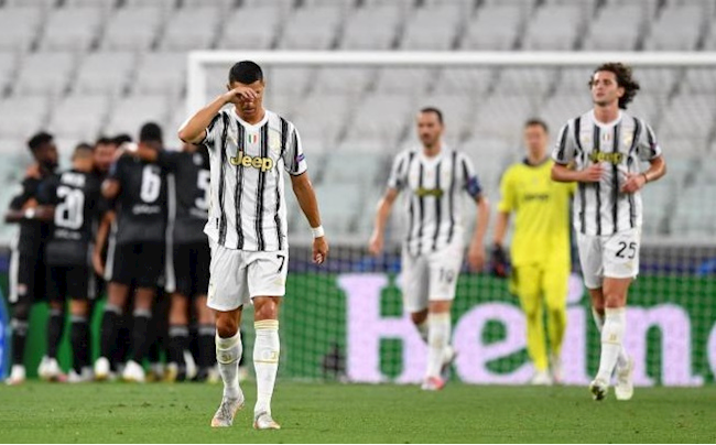 Tiền đạo Cristiano Ronaldo kiến tạo, Juventus vẫn rời C1 hình ảnh