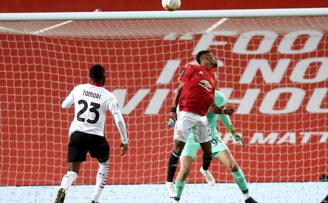 Trung vệ Fikayo Tomori nói về trận hòa MU hình ảnh