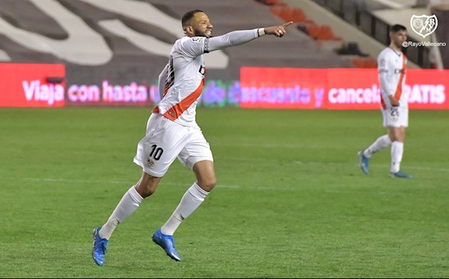 Bom xịt Bebe của MU lập siêu phẩm sút phạt theo phong cách CR7 hình ảnh