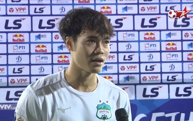 Văn Toàn nói gì sau màn thi đấu chói sáng ở trận HAGL 2-1 Bình Định?