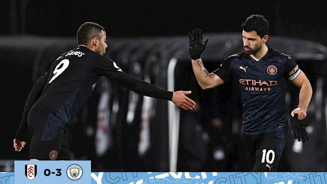 Aguero chấm dứt 14 tháng tịt ngòi ở Premier League