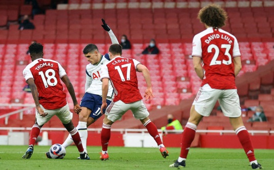 Sergio Reguilon lập siêu phẩm trước Arsenal