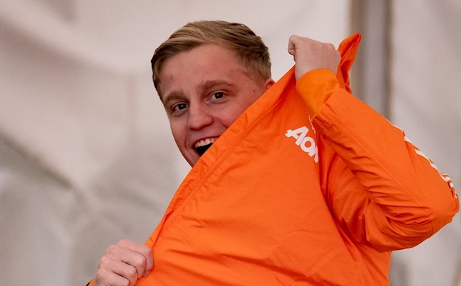 Solskjaer chia sẻ tương lai Van de Beek  hình ảnh