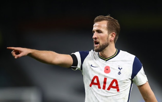 Được hỏi khả năng rời Tottenham, Kane thẳng thừng: “Hỏi khó thế”