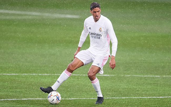 Điểm tin tối 2/3: MU tính gây sốc với Varane