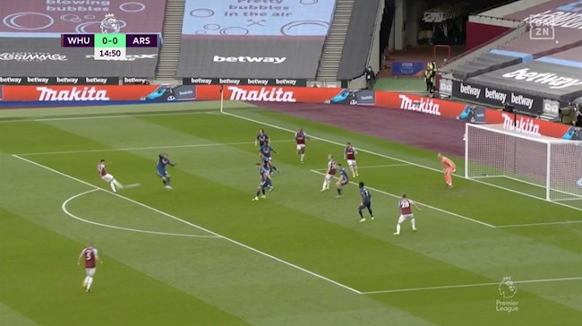 Jesse Ligard lập siêu phẩm rồi kiến tạo trước Arsenal trong 98 giây hình ảnh 2