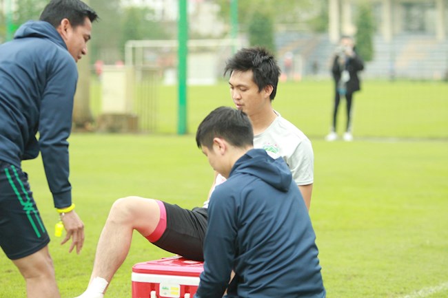 Tuấn Anh chấn thương