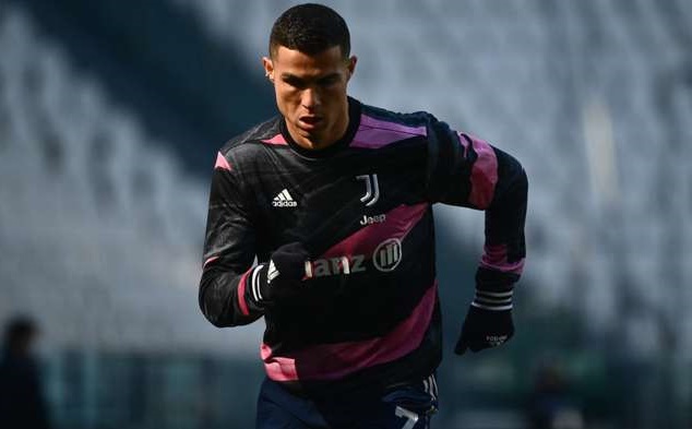 HLV Fernando Santos đưa ra lời khuyên cho Ronaldo về tương lai hình ảnh