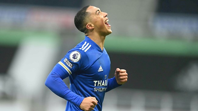 Tielemans ăn mừng bàn thắng đẹp mắt Tielemans ăn mừng bàn thắng đẹp mắt