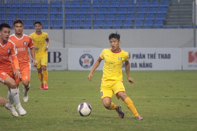 Điểm nhấn vòng 5 VLeague 2021 Hùng Dũng gãy chân, HAGL và thánh nhọ Phan Văn Đức hình ảnh 2