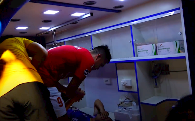 Lời nói đầu tiên của Hoàng Thịnh sau khi gây ra chấn thương cho Hùng Dũng