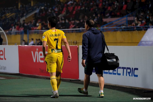 Hồng Duy chấn thương