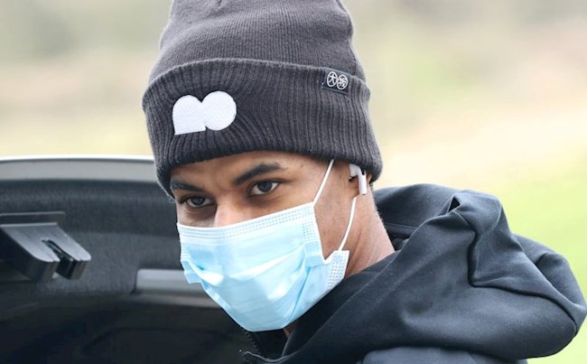 Rashford tá hoả khi thầy Ole bắt con trai nhịn đói