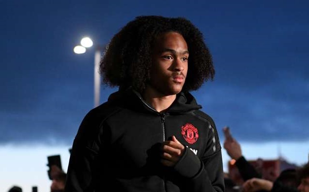 Tahith Chong chưa muốn trở lại MU hình ảnh