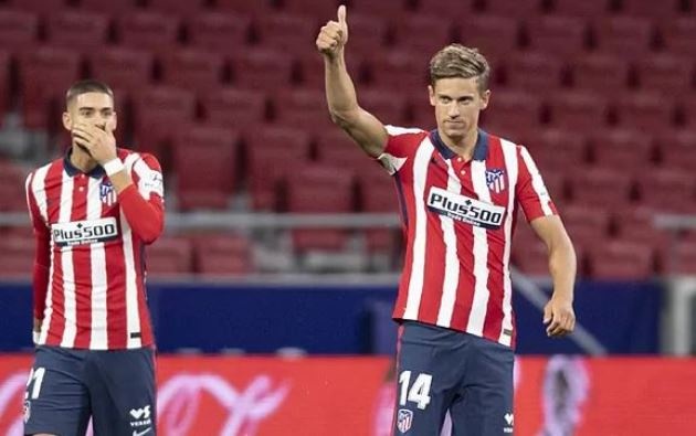 Atletico trả lời MU vụ Marcos Llorente