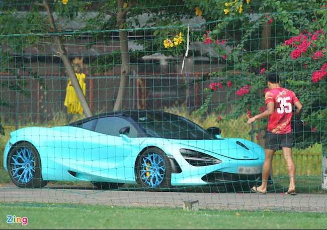 Bùi Tiến Dũng siêu xe