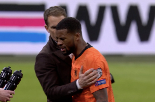 Wijnaldum giải thích lý do không hài lòng với HLV Frank de Boer