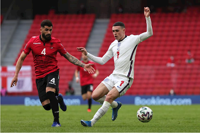 Tuyển Anh chơi khá bế tắc trong phần lớn thời gian thi đấu của hiệp 1 Tuyển Anh chơi khá bế tắc trong phần lớn thời gian thi đấu của hiệp 1