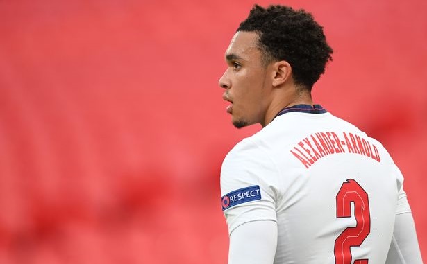 Southgate bị chỉ trích khi loại Alexander-Arnold chỉ vì phong độ