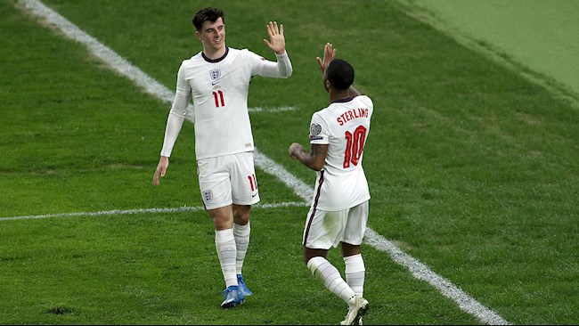 Số 11 Mason Mount ấn định chiến thắng 2-0 cho tuyển Anh Số 11 Mason Mount ấn định chiến thắng 2-0 cho tuyển Anh