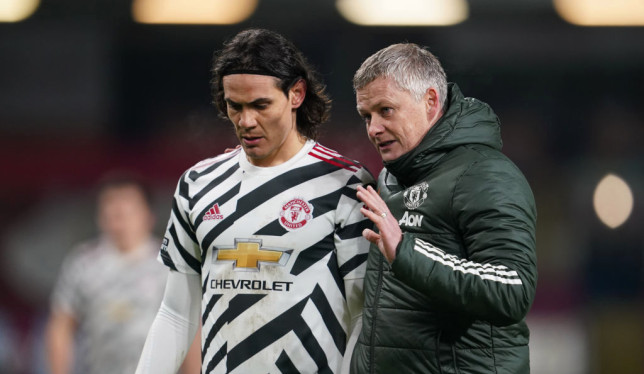 HLV ĐT Uruguay tiết lộ tương lai Edinson Cavani