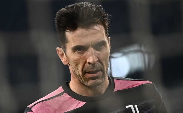 Cây trường sinh Buffon tiết lộ thời điểm giải nghệ