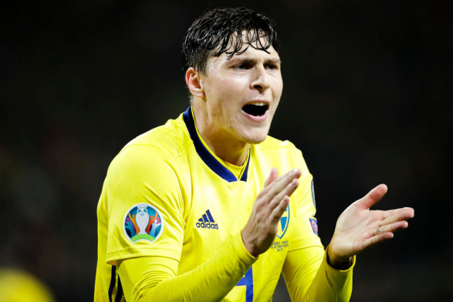 Victor Lindelof rút khỏi ĐT Thụy Điển